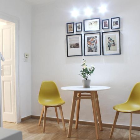University Home Bari Extérieur photo