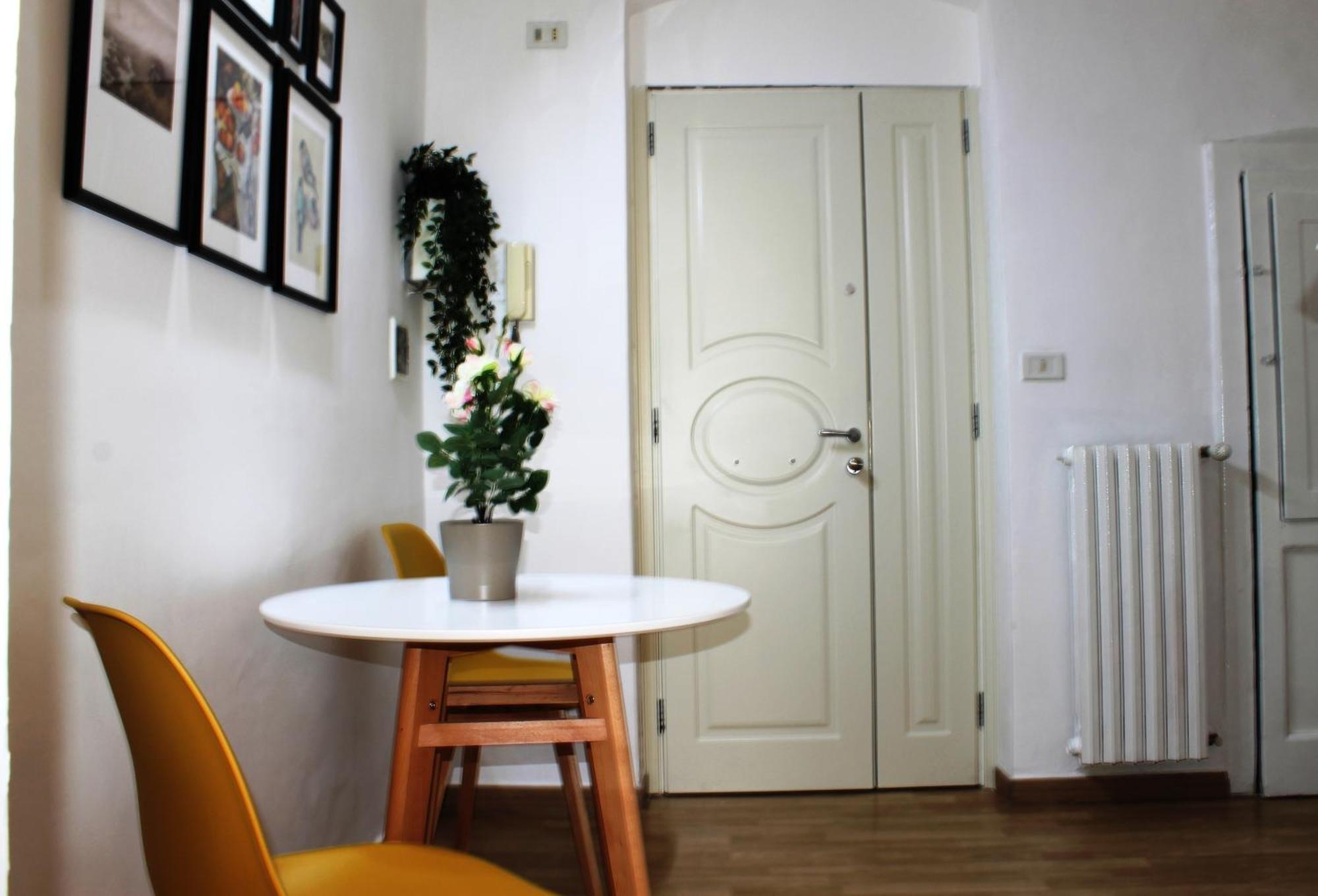 University Home Bari Extérieur photo